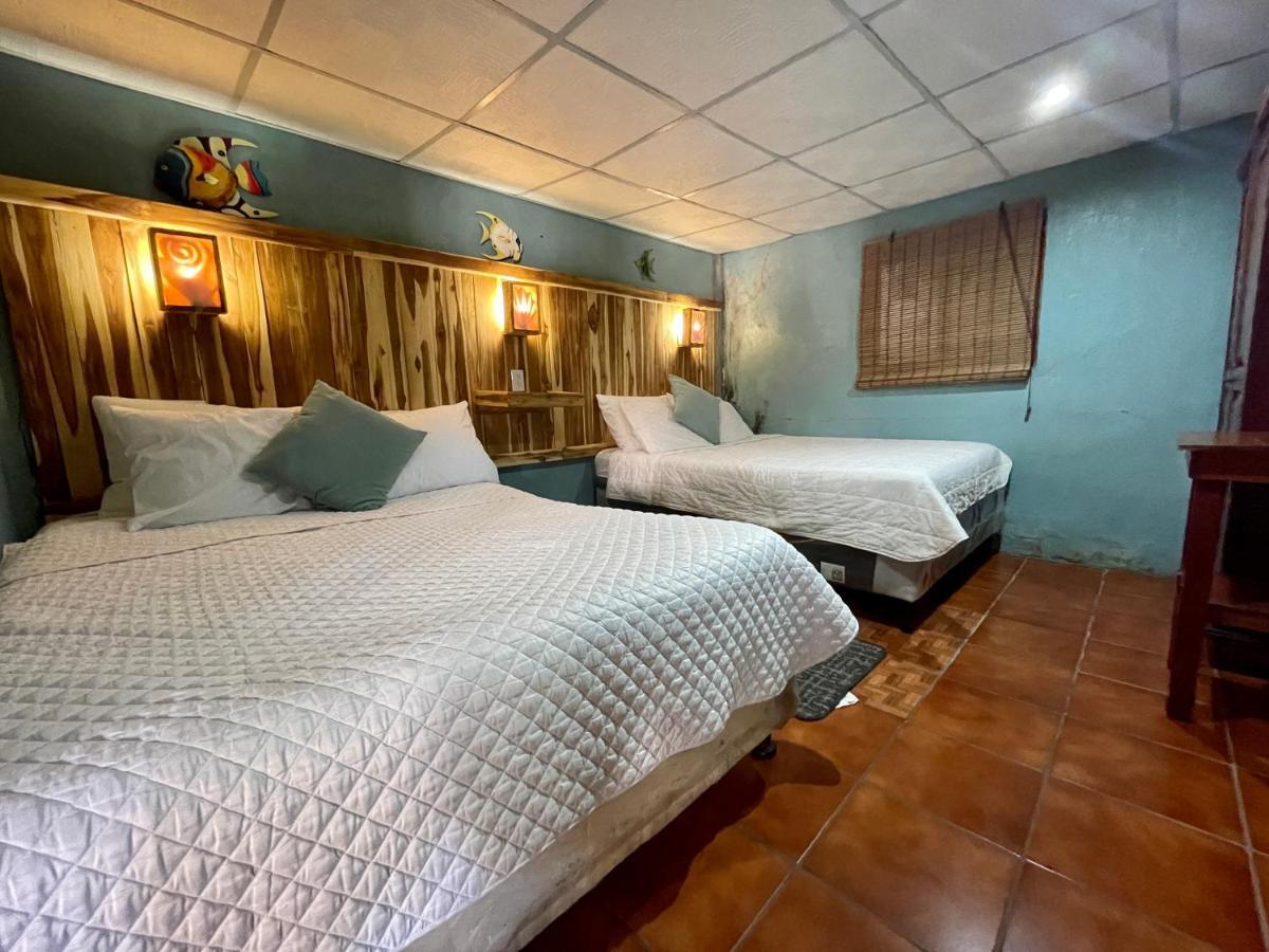 Johnnys Place Hotel Monterrico Luaran gambar