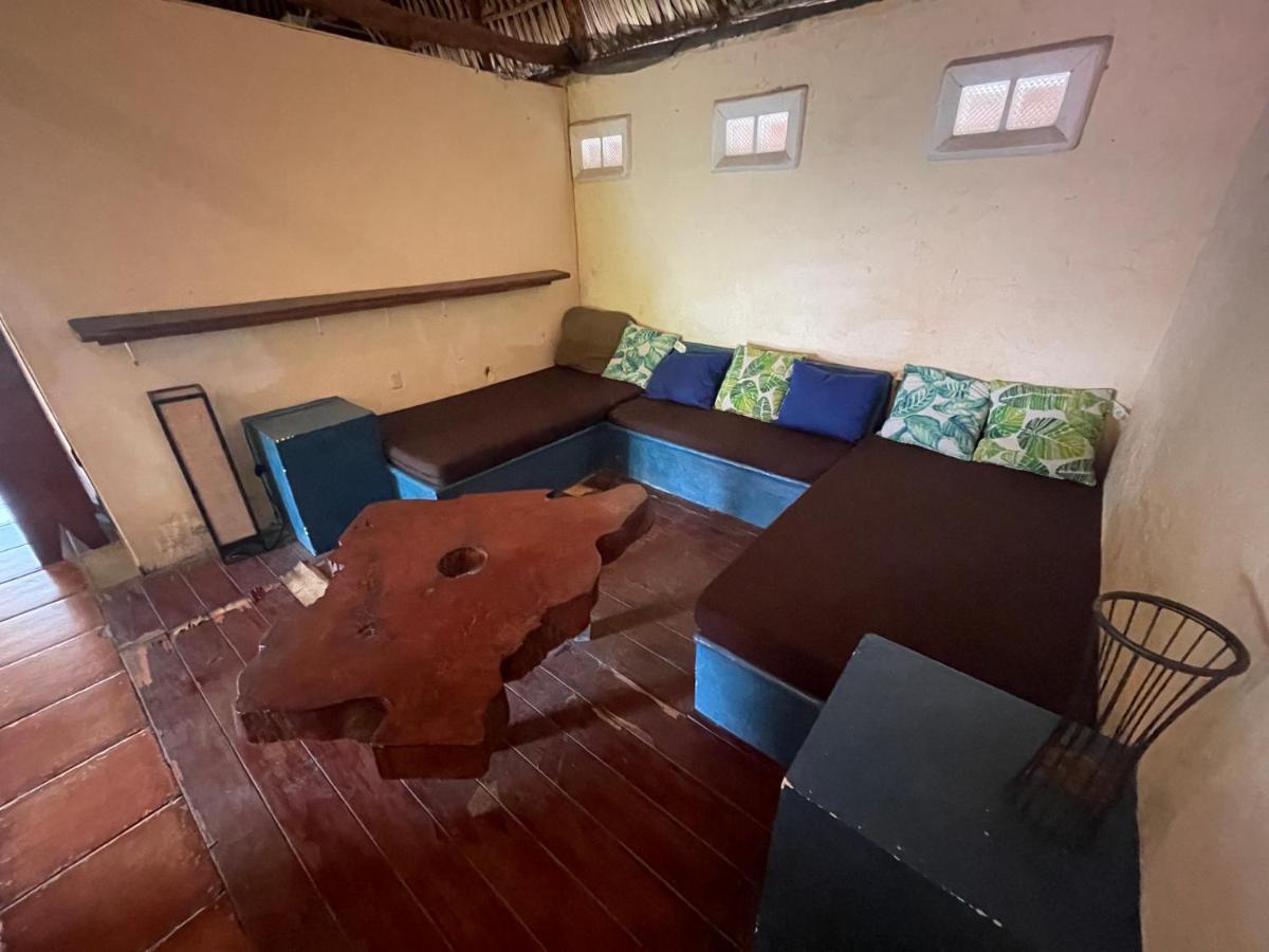 Johnnys Place Hotel Monterrico Luaran gambar