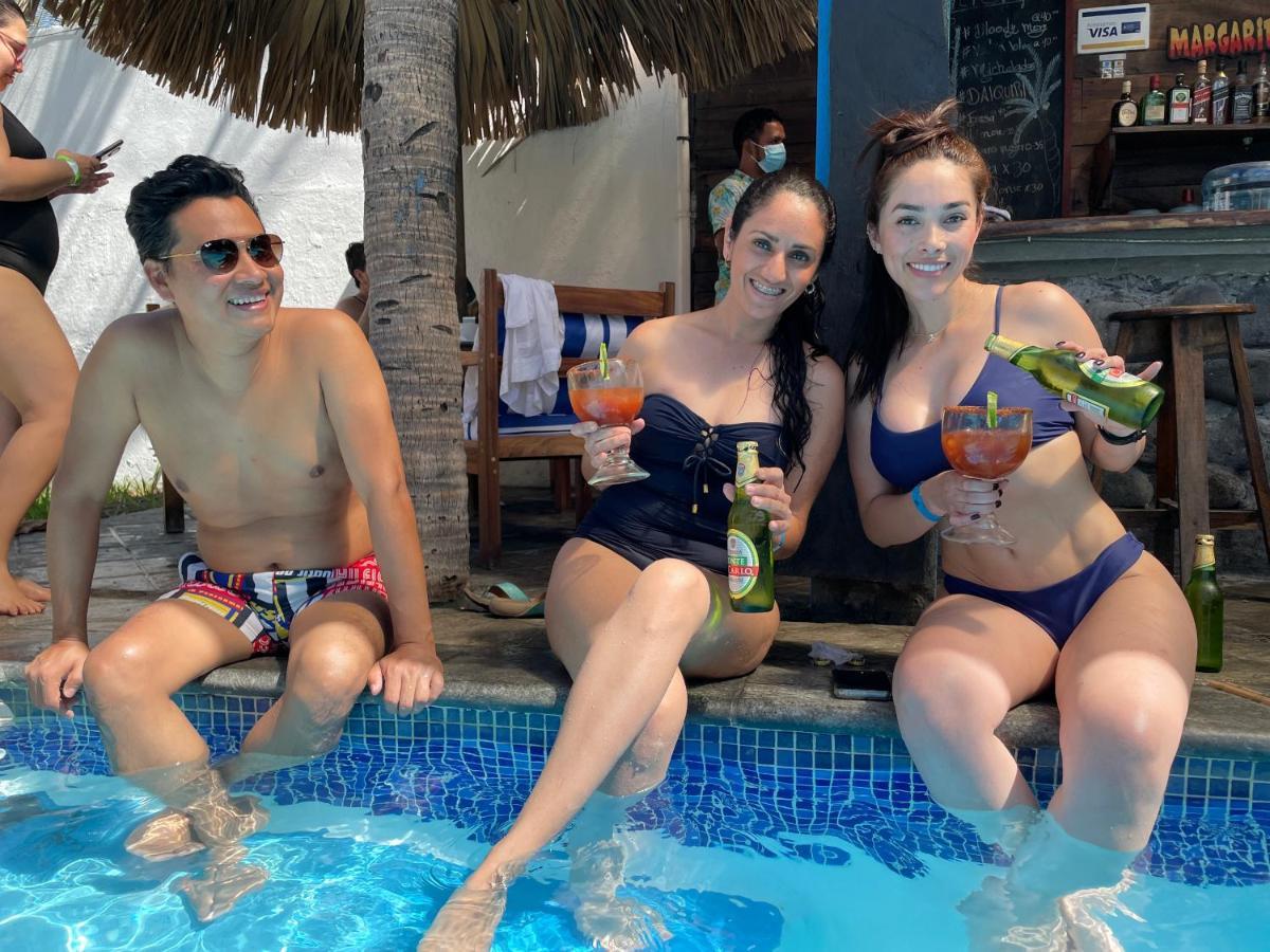 Johnnys Place Hotel Monterrico Luaran gambar