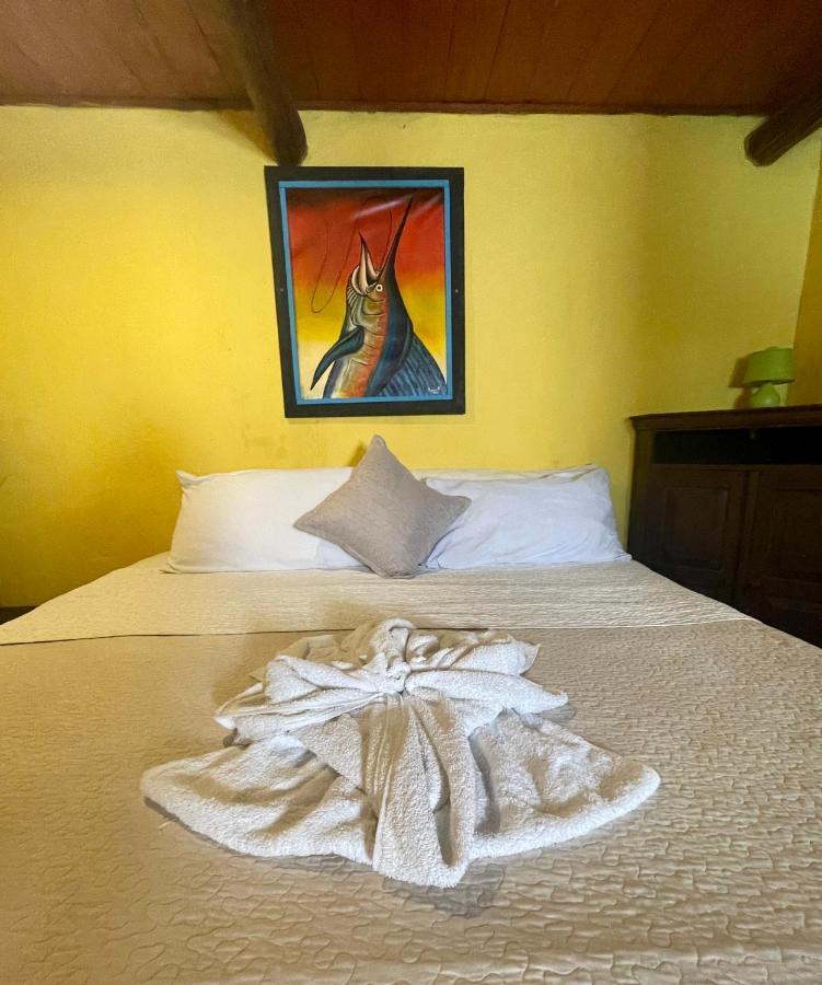 Johnnys Place Hotel Monterrico Luaran gambar